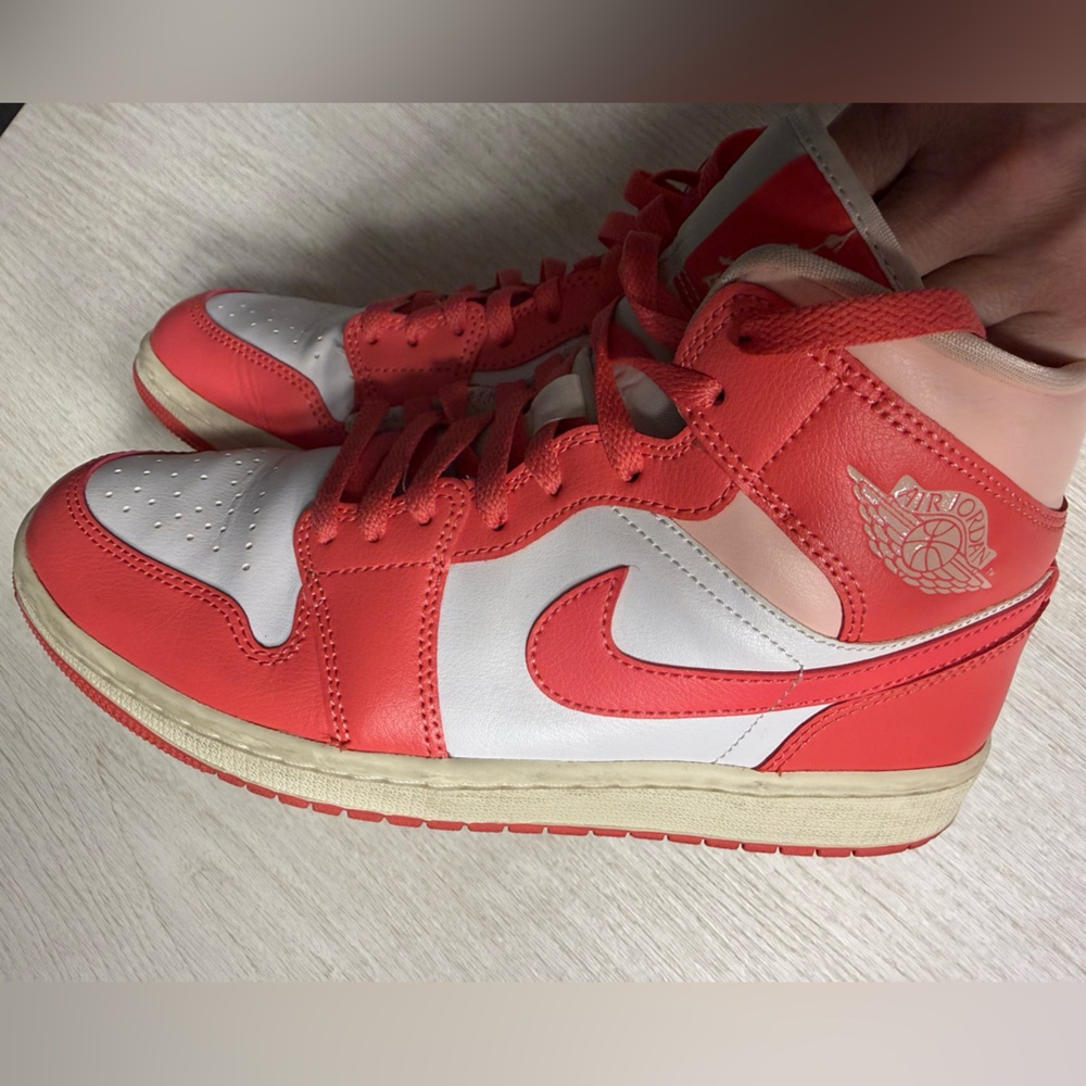 Jordan 1 Mid White Coral Pink Women’s 8.5 BQ6472-186